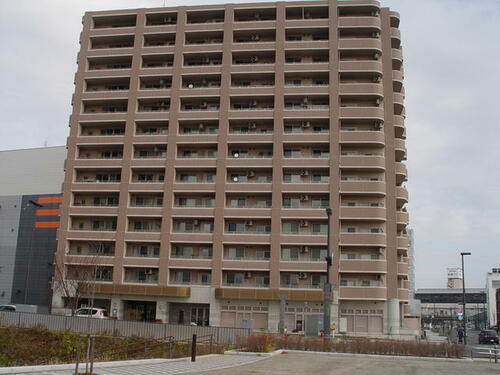 Ｍシティ西口公園 14階建