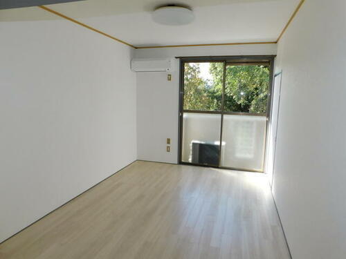 愛知県田原市田原町十七谷 賃貸アパート