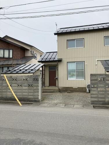 山村貸家２階建