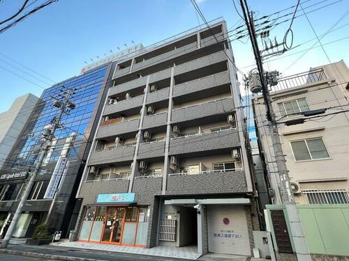 プリオール三宮 8階建