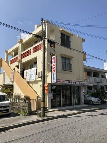 沖縄県那覇市曙１丁目 3階建 築50年2ヶ月