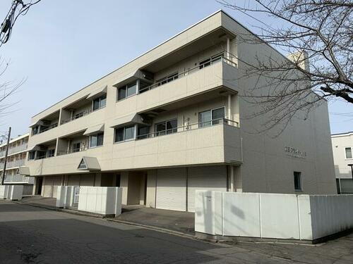 エミグランド・パル