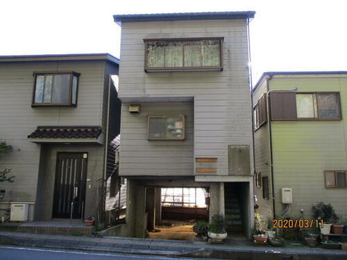 静岡県伊東市玖須美元和田 築31年1ヶ月 2階建