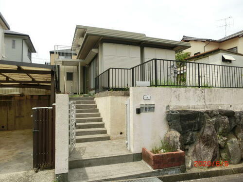 三重県名張市つつじが丘南１番町 賃貸一戸建て