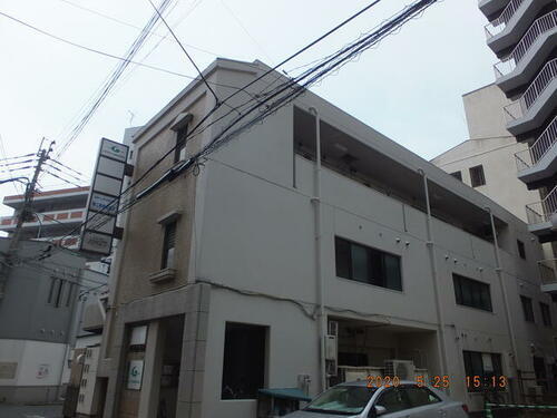 クレセント片野 3階建