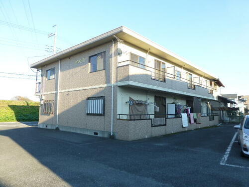 群馬県伊勢崎市連取町 2階建