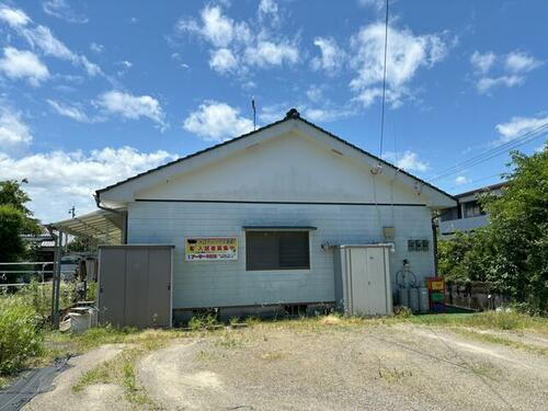 宮崎県えびの市大字向江 平屋建て