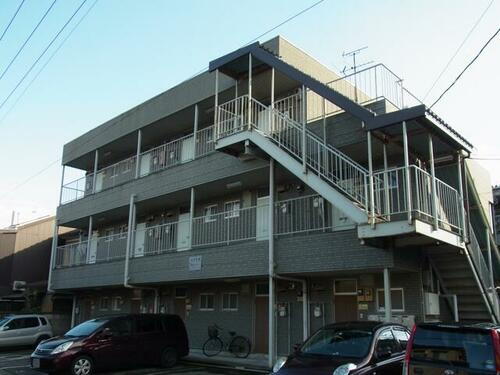 富山県富山市牛島本町２丁目 築39年7ヶ月 3階建