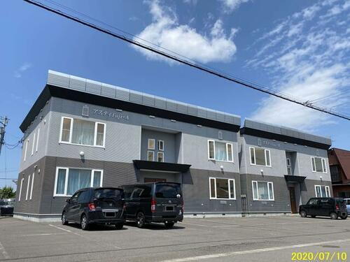 北海道旭川市東三条６丁目 2階建