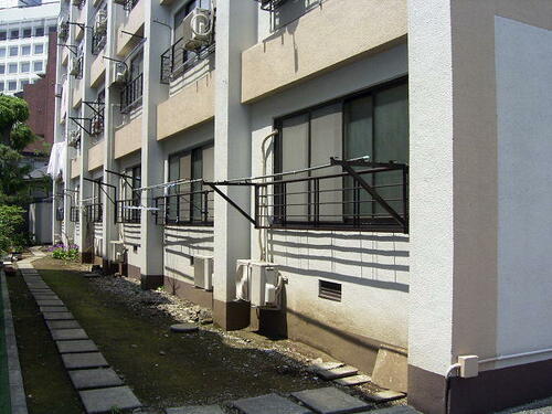 城南アパート 4階建