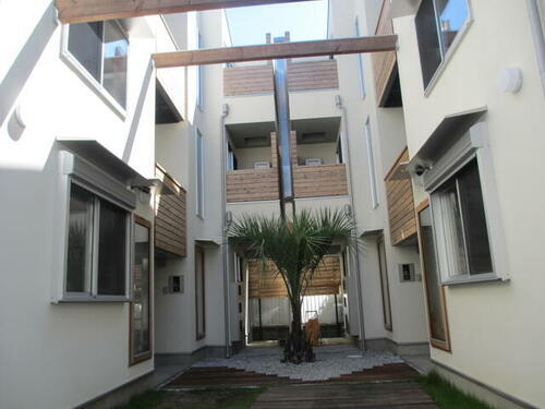 パームルームズ雪の下