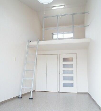 シャトレ三ケ田町