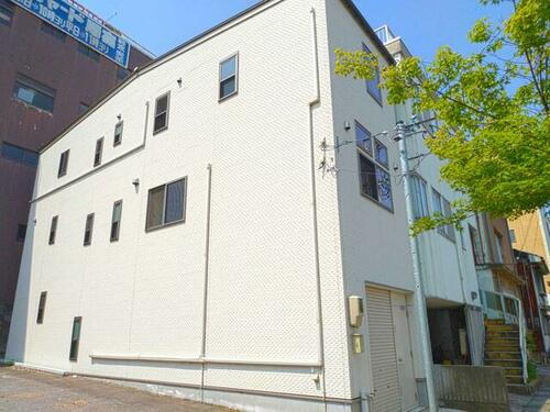 中央通り３丁目戸建貸家（３階建）