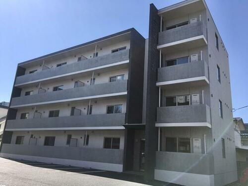 山形県山形市小白川町１丁目 築4年10ヶ月 4階建