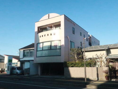 鳥取県鳥取市片原３丁目 3階建 築24年10ヶ月