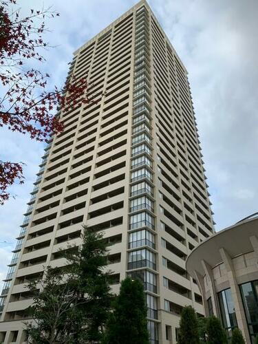 兵庫県宝塚市武庫川町 33階建 築16年1ヶ月