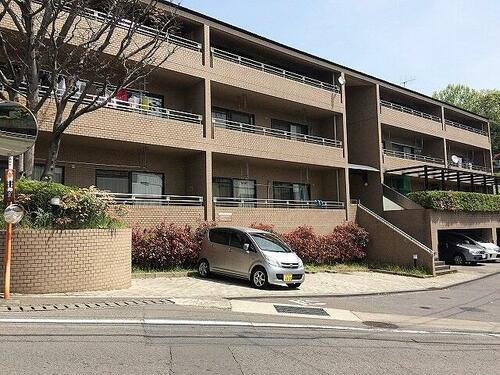 ピースウォールボックス