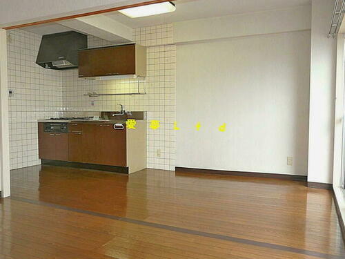 高知県高知市桟橋通６丁目 7階建 築32年9ヶ月