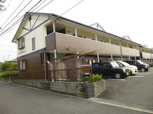 三重県名張市鴻之台３番町 2階建