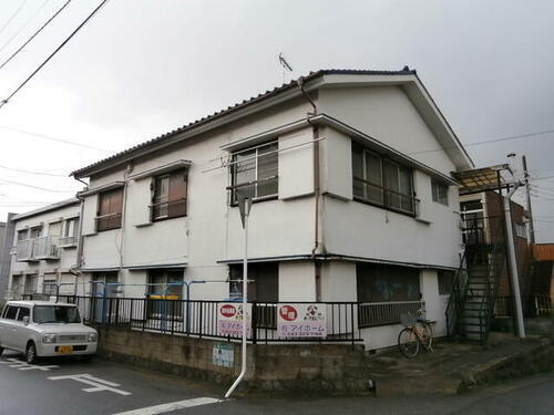 岡本荘 2階建