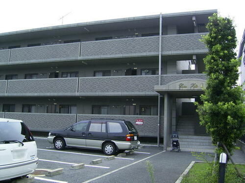 グレースヴィラⅠ 3階建