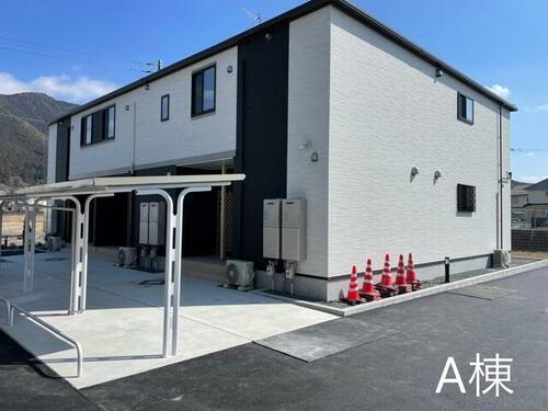 愛媛県西予市宇和町上松葉 賃貸アパート