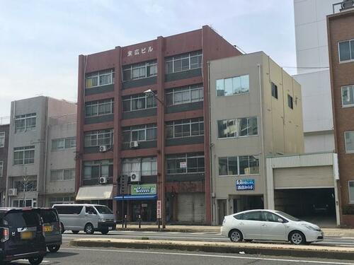 末広ビル 6階建