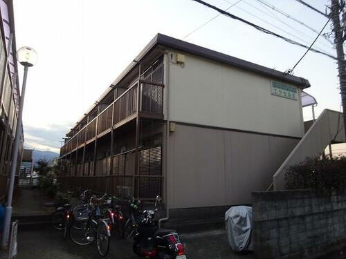 神奈川県小田原市曽比 2階建