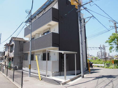 広島県広島市南区東青崎町 築5年8ヶ月 3階建