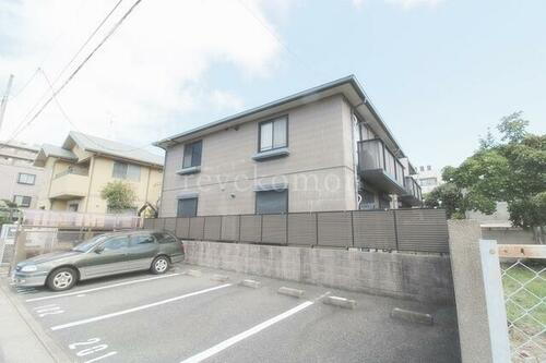 福岡県福岡市早良区弥生１丁目 2階建