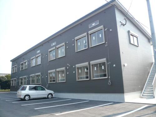 鹿児島県鹿屋市王子町 2階建 築11年10ヶ月