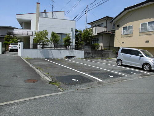 熊本県熊本市南区良町１丁目 2階建