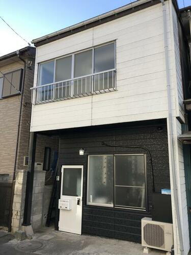 神奈川県逗子市沼間１丁目 2階建