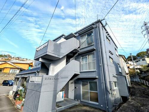 エクセルハイツ 3階建