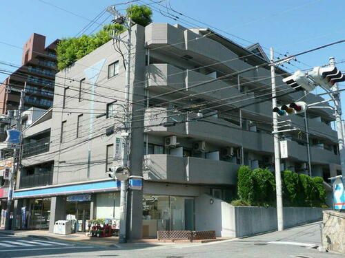 兵庫県神戸市東灘区御影郡家２丁目 築30年8ヶ月 地上4階地下1階建