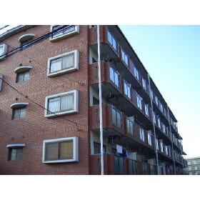 大阪府摂津市庄屋２丁目 築36年9ヶ月 4階建