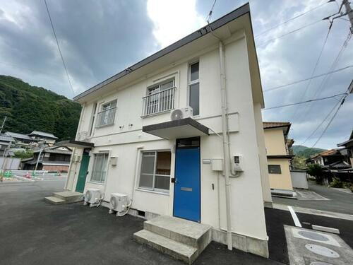 双岩ハイツ 2階建