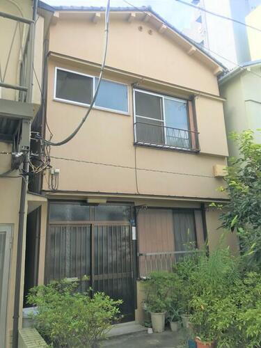 東京都台東区竜泉３丁目 2階建