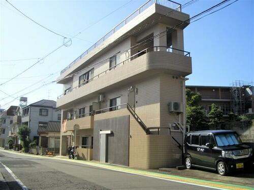 長崎県長崎市橋口町 3階建