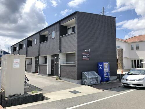 バーン・タイ 2階建