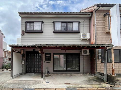 富山県高岡市関町 2階建 築117年6ヶ月