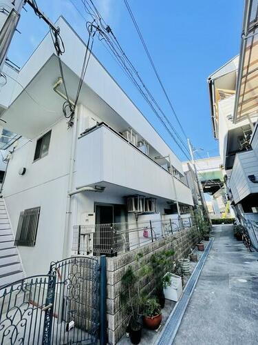 兵庫県神戸市長田区苅藻通２丁目 3階建