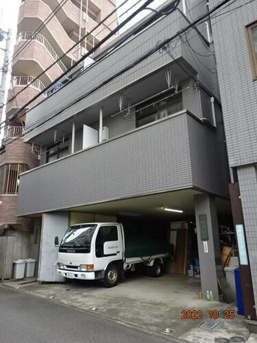東京都中野区中央４丁目 3階建 築32年5ヶ月