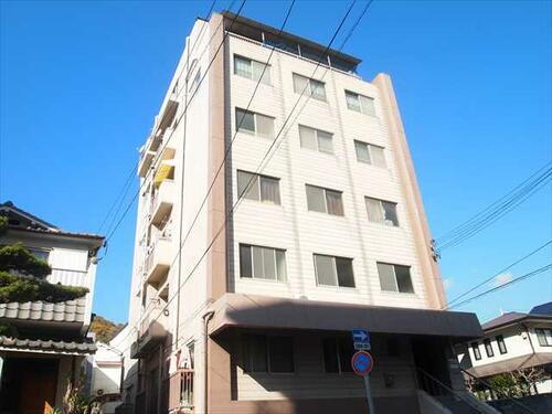 兵庫県神戸市中央区山本通４丁目 地上8階地下1階建