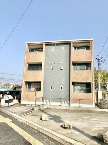 熊本県合志市須屋 3階建 築11年6ヶ月