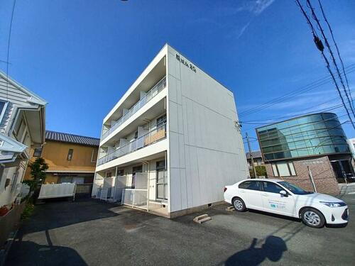紅ビル２０ 3階建