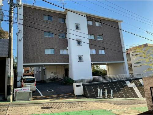 愛知県名古屋市千種区鹿子町５丁目 4階建