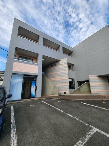 熊本県熊本市中央区渡鹿６丁目 3階建