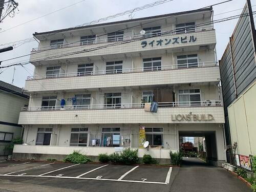 ライオンズビル