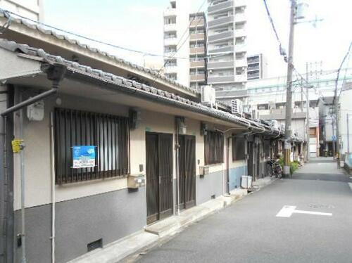 大阪府大阪市東成区中本１丁目 平屋建て